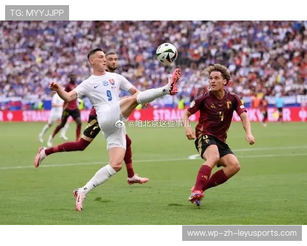 卢卡库中路补射上演强攻，前点争夺果然致命——训练场上的胜负哲学