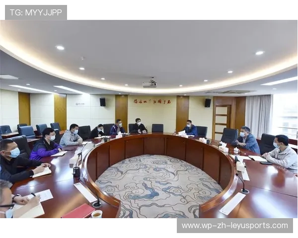体育“大巴调度员”:确保全队准时抵达的隐形功臣 体育“大巴调度员”:确保全队准时抵达的隐形功臣